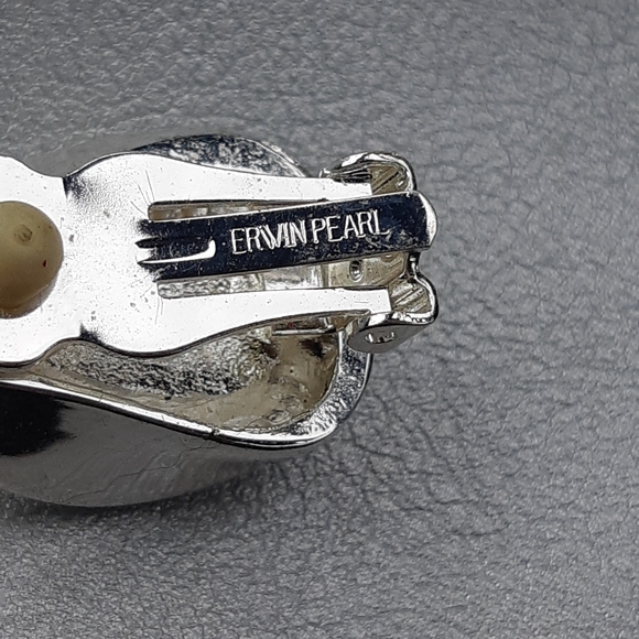 ERWIN PEARL Clip-on Earrings - Picture 3 of 5